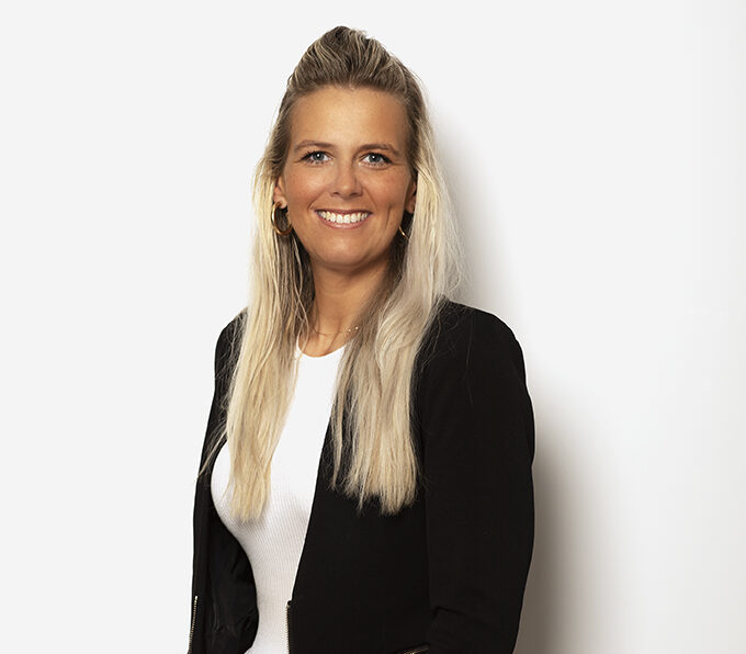 Sabrina, Taxatiespecialist